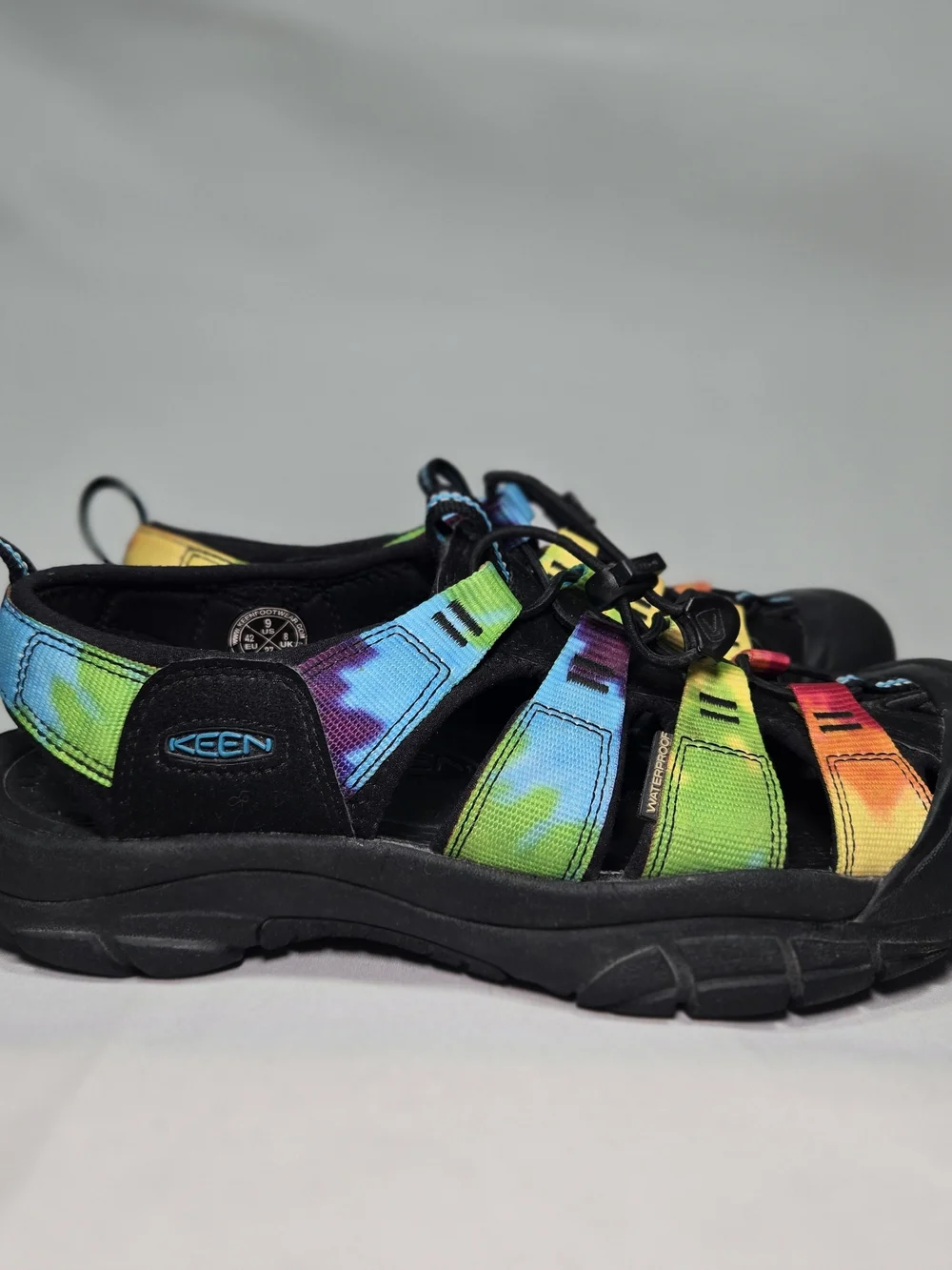 KEEN Newport H2 Sandals Tie Dye Water Shoes Waterproof Men's Size 9 Retro Hiking
